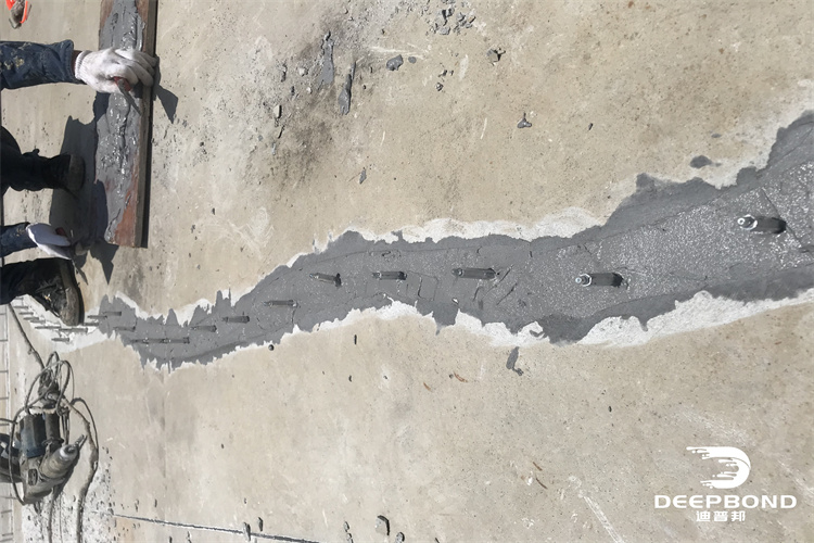 混凝土灌縫膠施工工藝 混凝土灌縫膠施工工藝